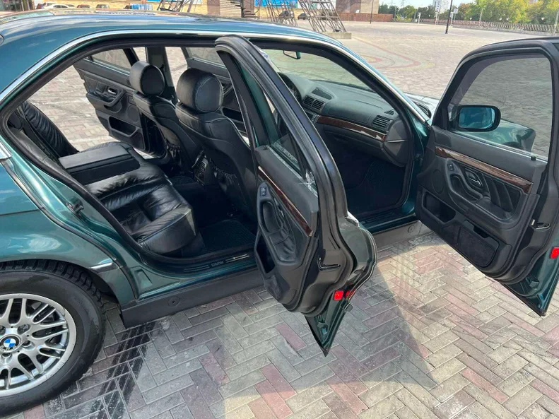 BMW 7 серія 1997 - 12