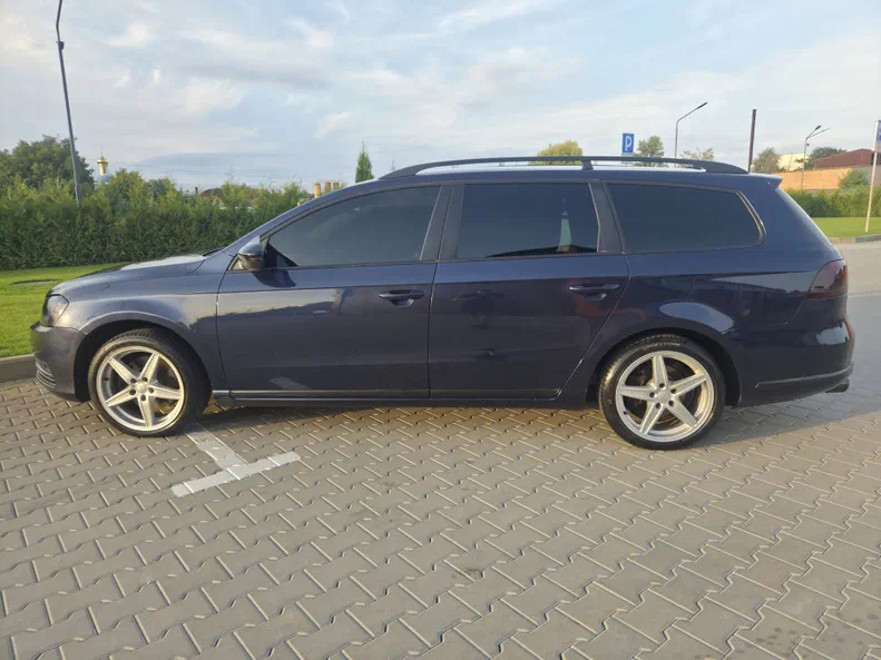 Volkswagen Passat 2012 - 3