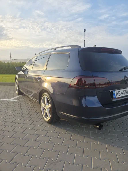 Volkswagen Passat 2012 - 4