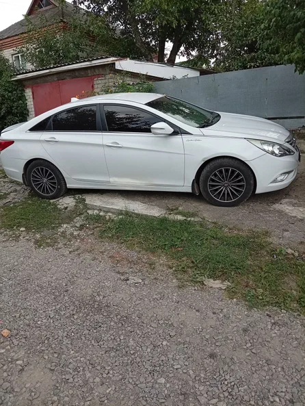 Hyundai Sonata 2016 - 1