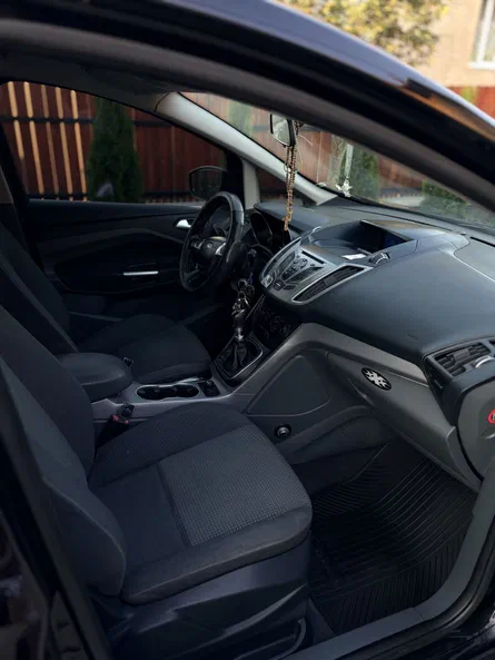 Ford C-MAX 2011 - 10