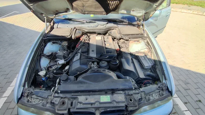 BMW 5 серія 2000 - 8
