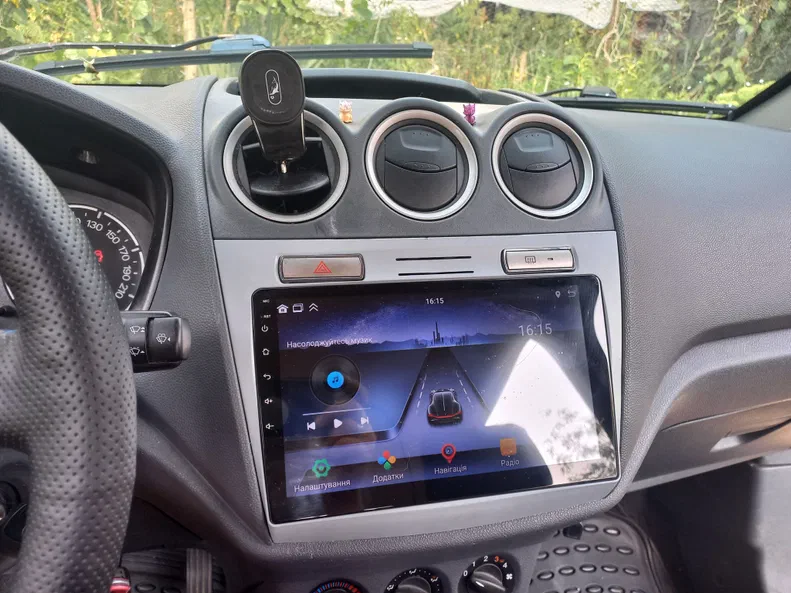 Ford Tourneo Connect 2011 - 0
