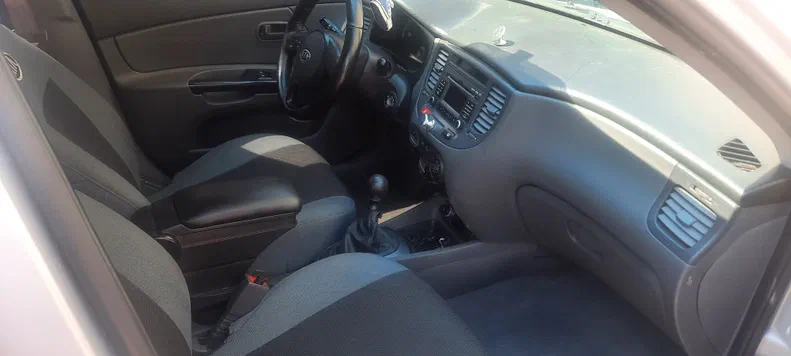 Kia Rio 2010 - 6
