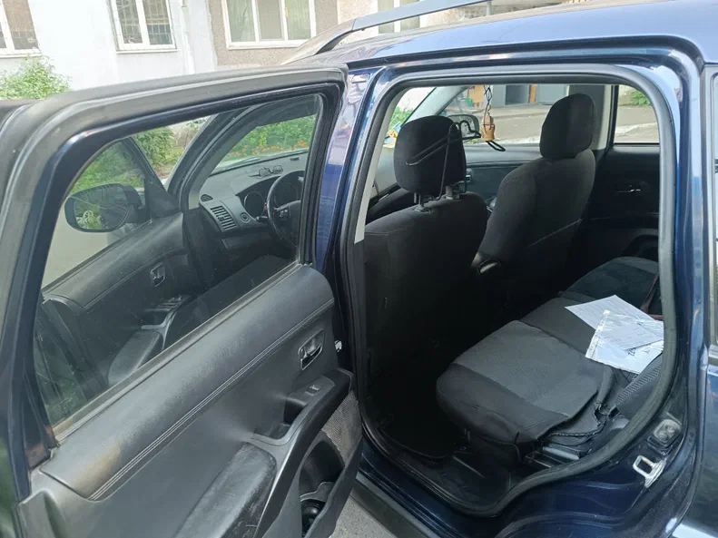 Mitsubishi Outlander 2012 - 3