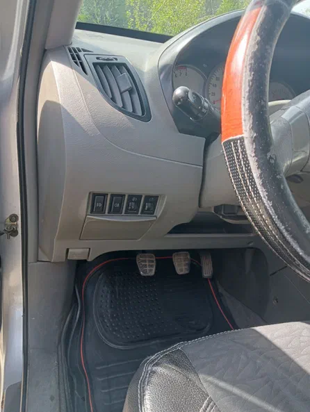 Chery Tiggo (T11) 2008 - 11
