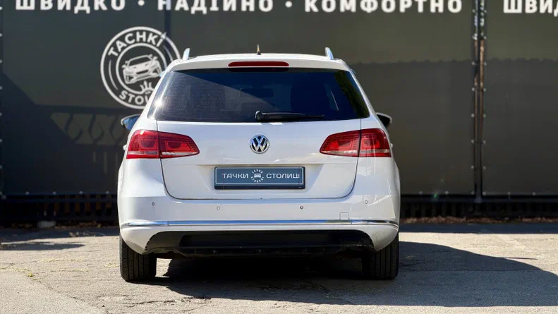 Volkswagen Passat 2011 - 5