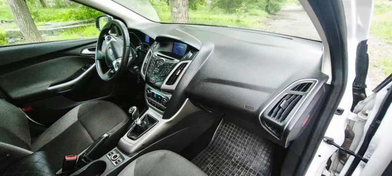 Ford Focus 2012 - 3