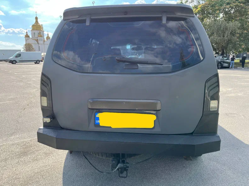 Nissan Pathfinder 2005 - 4