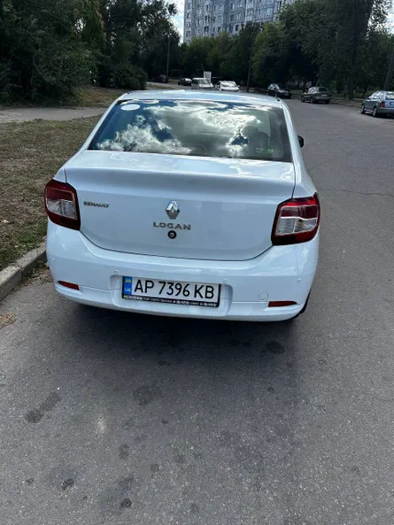 Renault Logan 2013 - 5