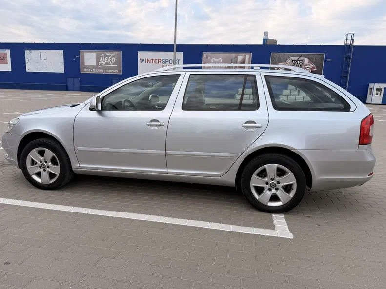 Skoda Octavia 2011 - 1