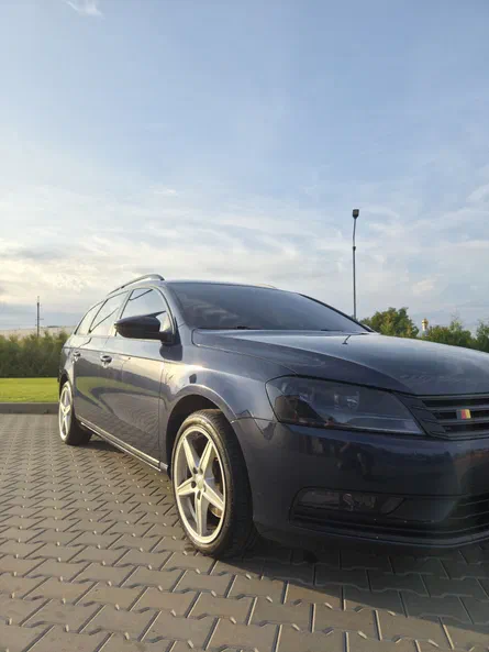 Volkswagen Passat 2012 - 8