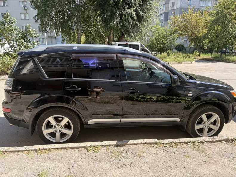 Mitsubishi Outlander 2007 - 3
