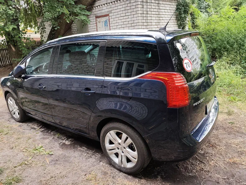 Peugeot 5008 2010 - 2