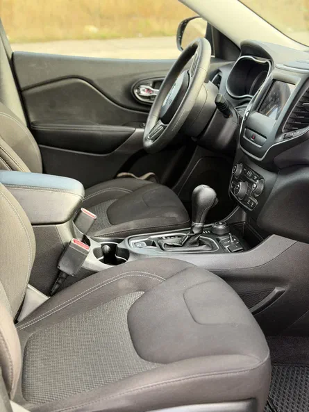 Jeep Cherokee 2018 - 5