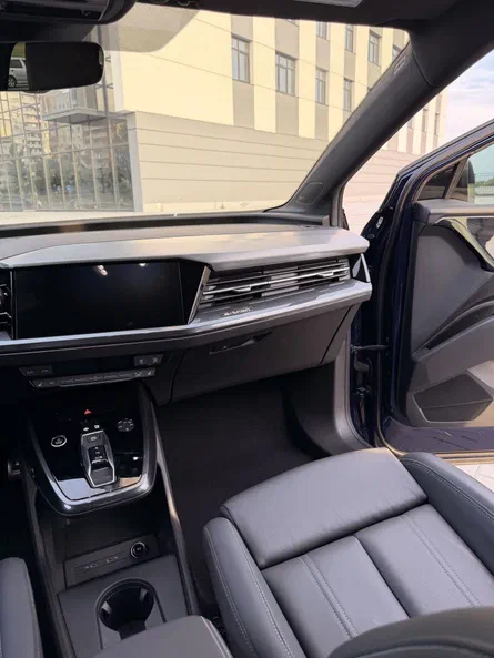 Audi Q4 e-tron 2023 - 7