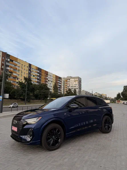 Audi Q4 e-tron 2023 - 1