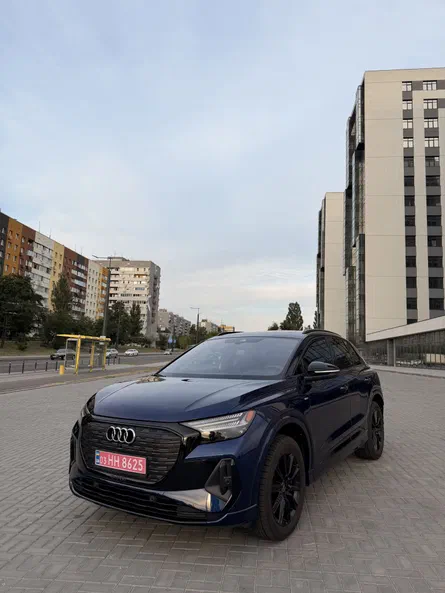 Audi Q4 e-tron 2023 - 2