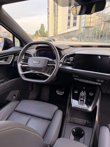 Audi Q4 e-tron 2023 - 9