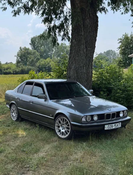 BMW 5 серія 1989 - 0