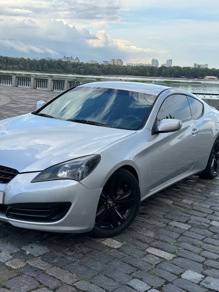 Hyundai Genesis Coupe 2010 - 12