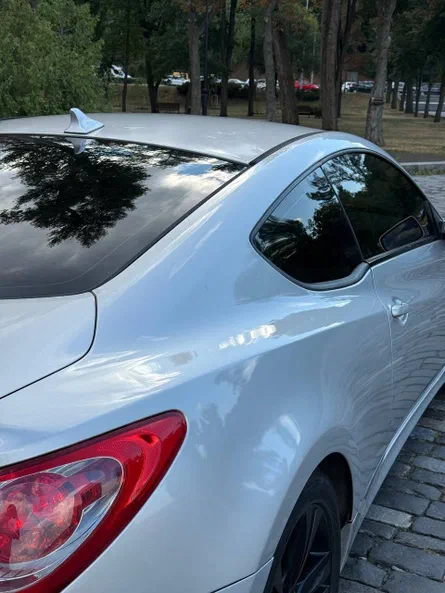 Hyundai Genesis Coupe 2010 - 17