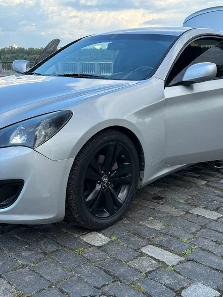 Hyundai Genesis Coupe 2010 - 9