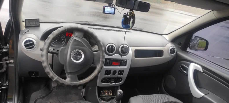 Renault Logan 2012 - 5