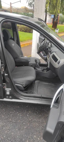 Renault Logan 2012 - 6