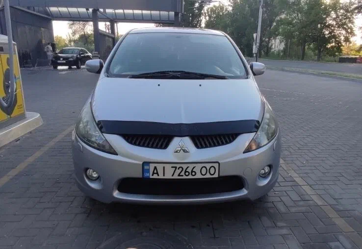 Mitsubishi Grandis 2006 - 0