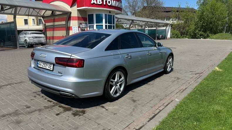 Audi A6 2015 - 6