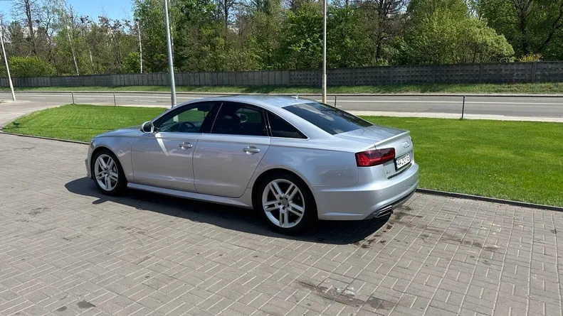 Audi A6 2015 - 2