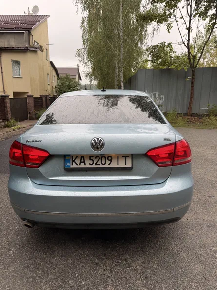 Volkswagen Passat 2012 - 0
