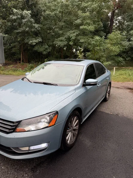 Volkswagen Passat 2012 - 1