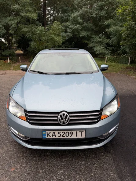Volkswagen Passat 2012 - 3