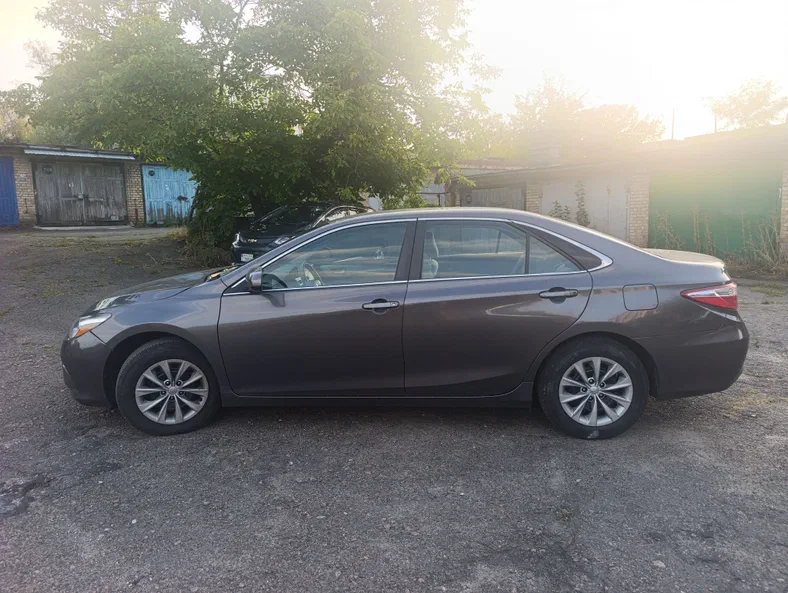 Toyota Camry 2016 - 3