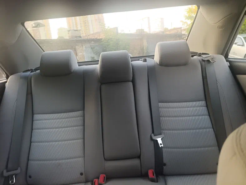 Toyota Camry 2016 - 9