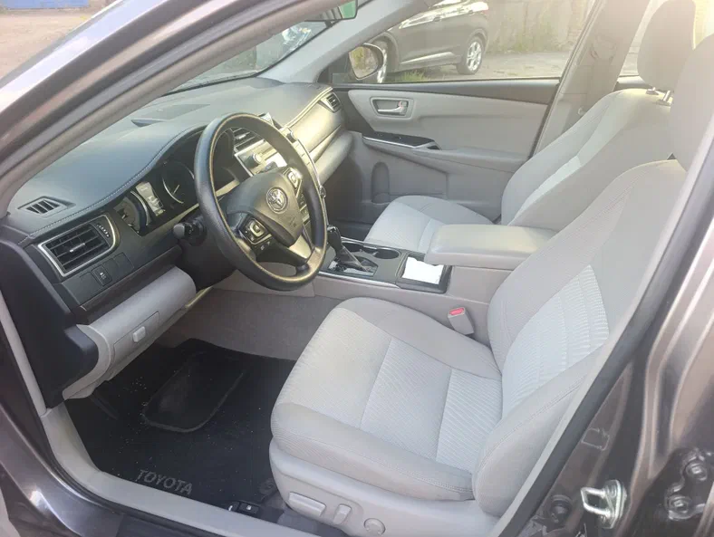 Toyota Camry 2016 - 6