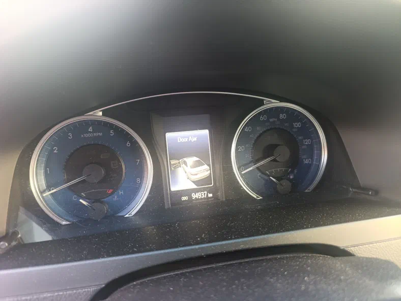 Toyota Camry 2016 - 11