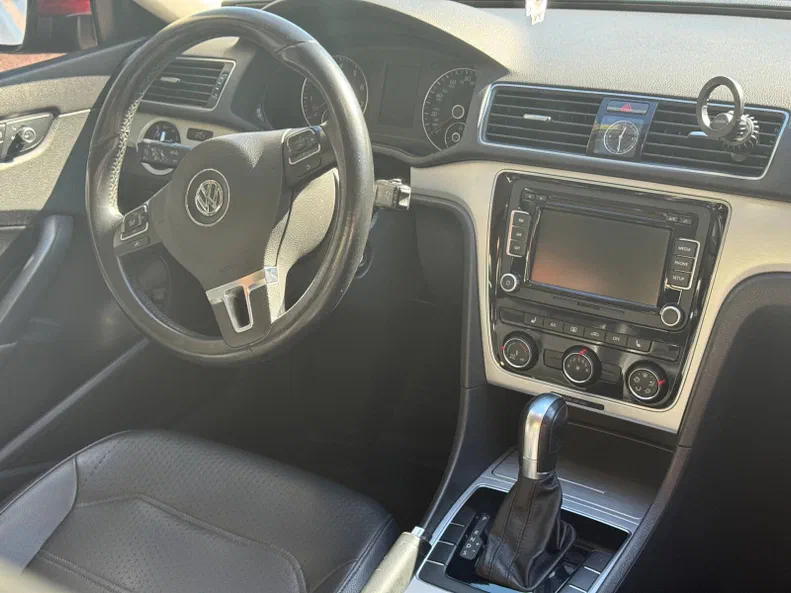 Volkswagen Passat 2015 - 10