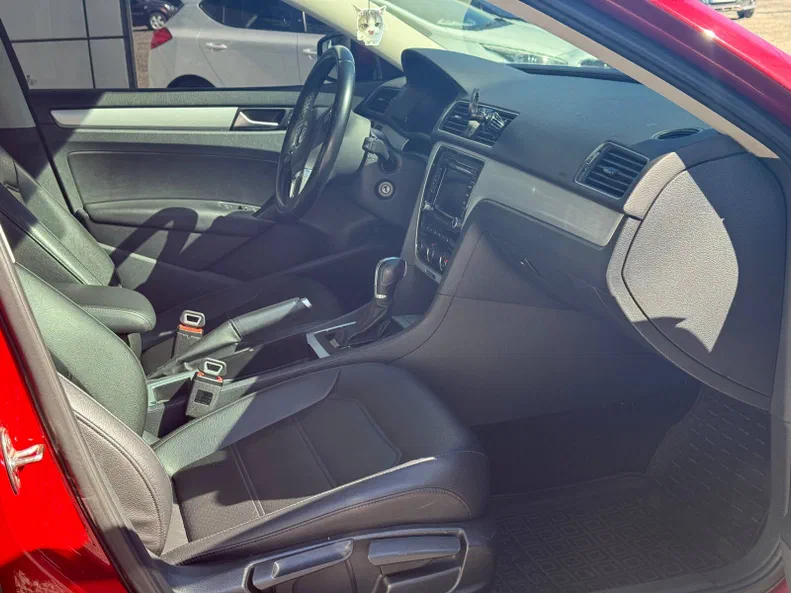 Volkswagen Passat 2015 - 9