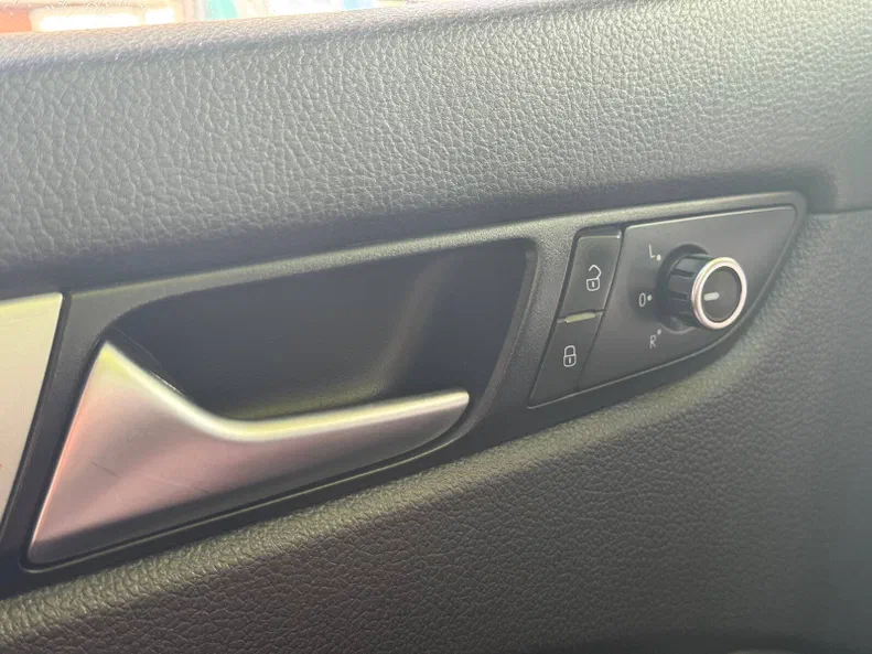 Volkswagen Passat 2015 - 16