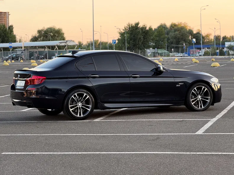 BMW 5 серія 2012 - 11