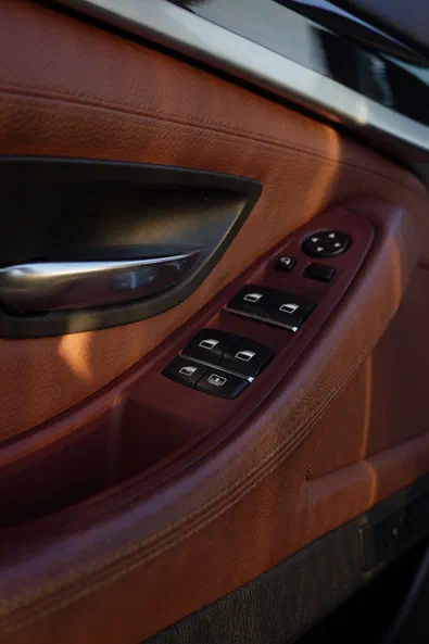 BMW 5 серія 2012 - 4