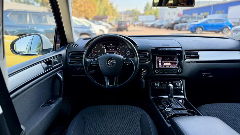 Volkswagen Touareg 2011 - 17
