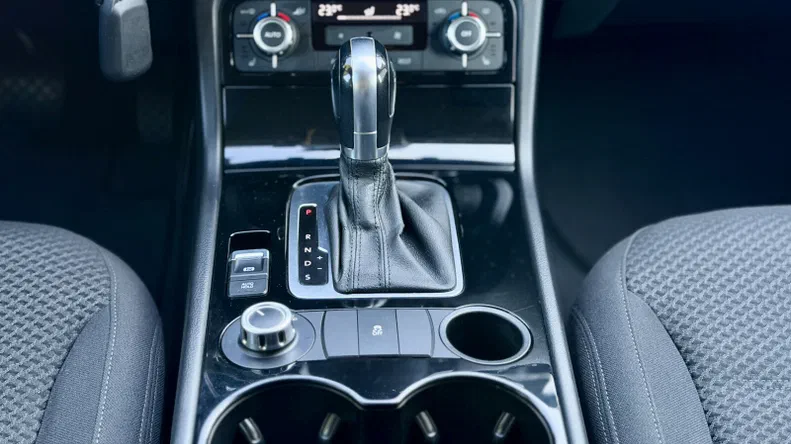 Volkswagen Touareg 2011 - 16