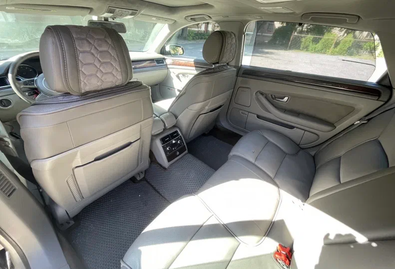 Audi A8 2004 - 6