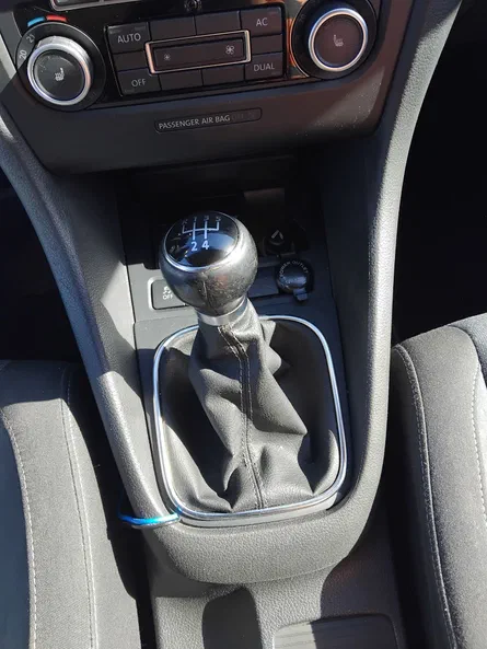 Volkswagen Golf 2011 - 7