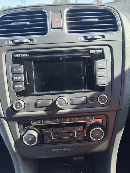 Volkswagen Golf 2011 - 6
