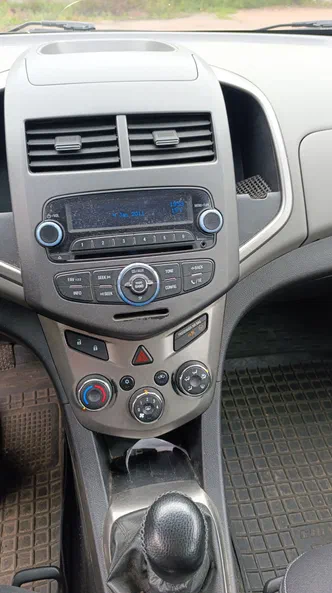 Chevrolet Aveo 2011 - 5
